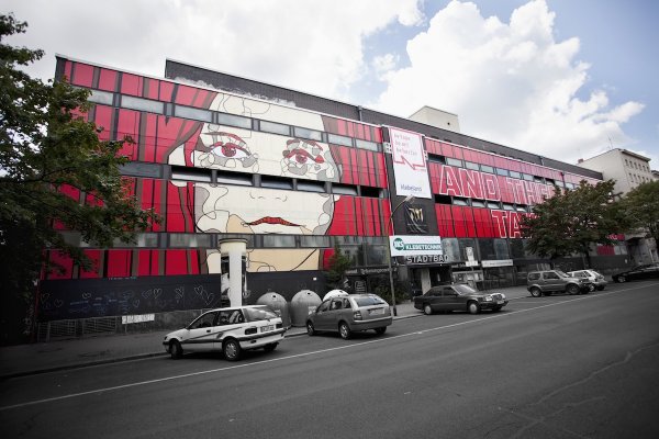 El Bocho used 15,000 meters of tape on Stadtbad Wedding in 2009. Photo: Courtesy of the artist
